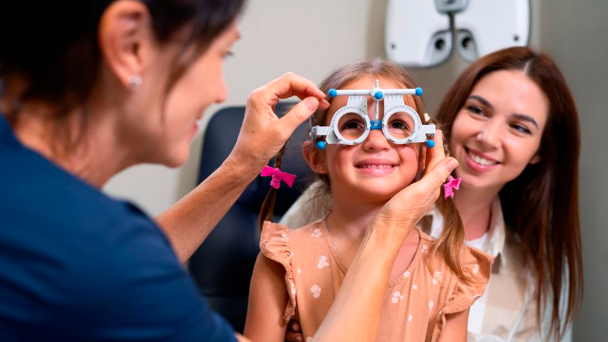 ¿Cómo se puede fomentar la salud ocular y la prevención en los niños?